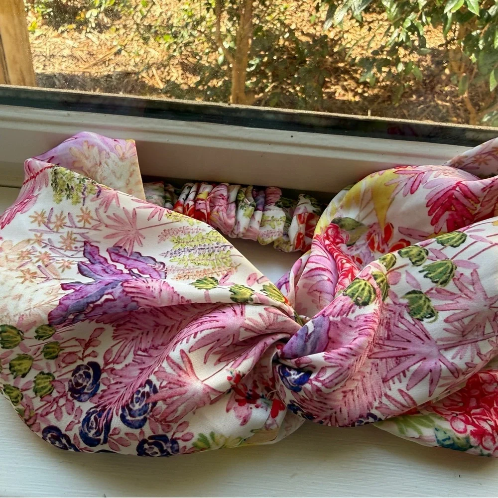 NWT Anthropologie Jeanette Pink  Floral Twist Headband